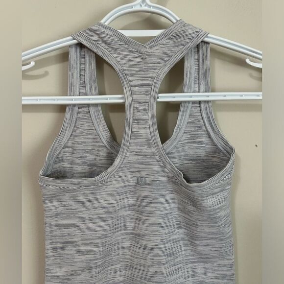 Lululemon Light Gray Tank Top - Picture 4 of 4